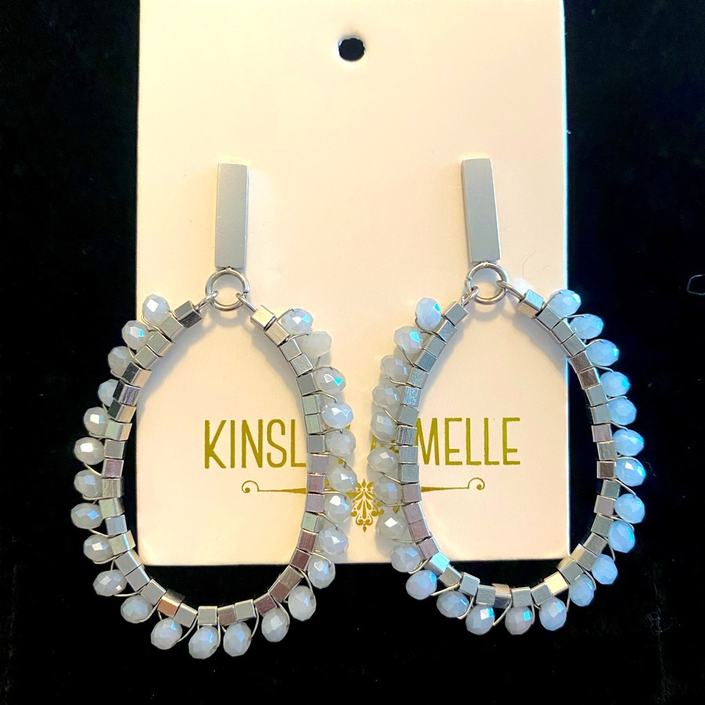 KINSLEY ARMELLE FANCY HOOP EARRINGS